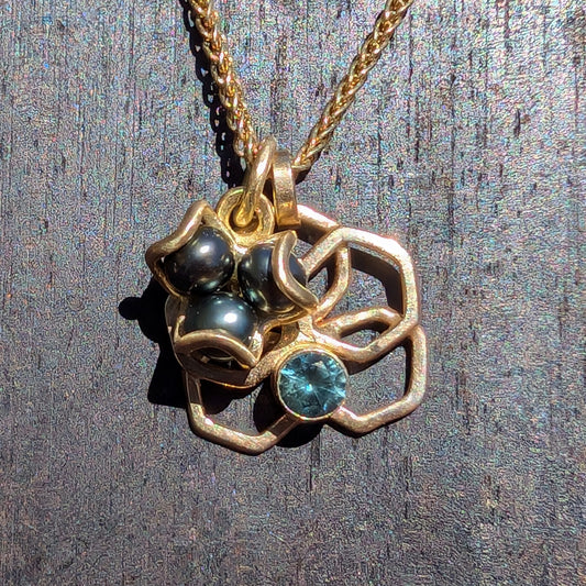Aster Pendant with Tahitian Keishi Pearls in 18K